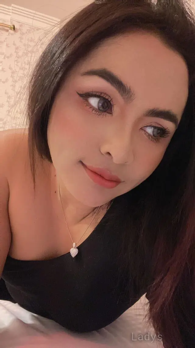 Rusida (24) – Call Girl & Independent Escort Service in Golem - Gallery Photo 2