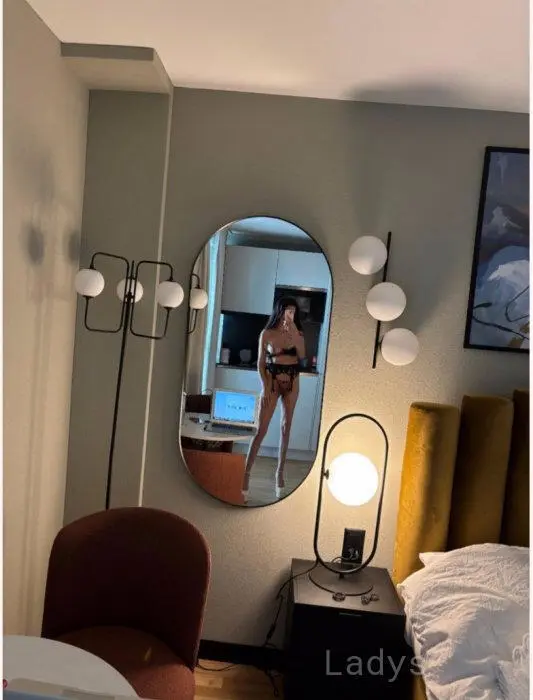 Bea (27) – Call Girl & Independent Escort Service in Goteborg - Gallery Photo 2