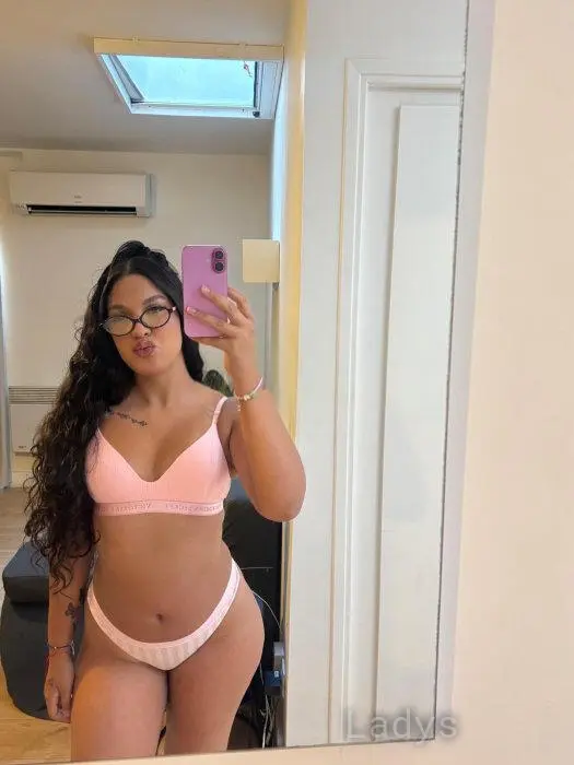 Coco (23) – Call Girl & Independent Escort Service in Gozo - Gallery Photo 3
