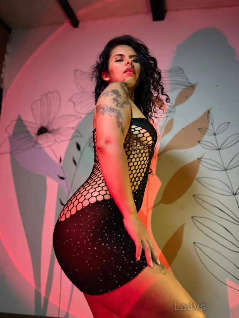 Sussan (25) – Call Girl & Independent Escort Service in Gozo - Gallery Photo 3