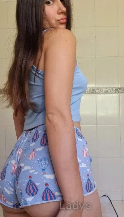 Samanta (21) – Call Girl & Independent Escort Service in Grad Novalja - Gallery Photo 3