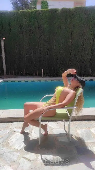 Lucia (33) – Call Girl & Independent Escort Service in Granada - Gallery Photo 3