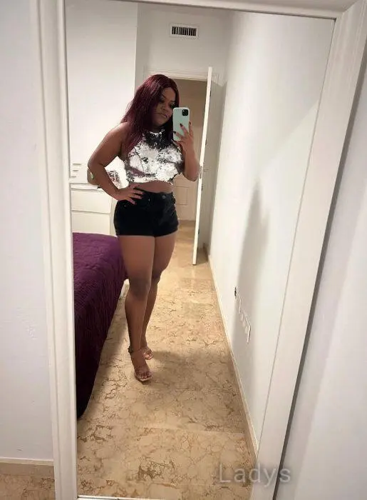 Mariana (28) – Call Girl & Independent Escort Service in Granada - Gallery Photo 3