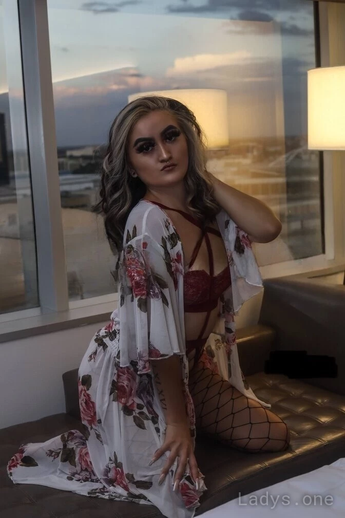 Chanel (22) – Call Girl & Independent Escort Service in Grand Rapids - Gallery Photo 5
