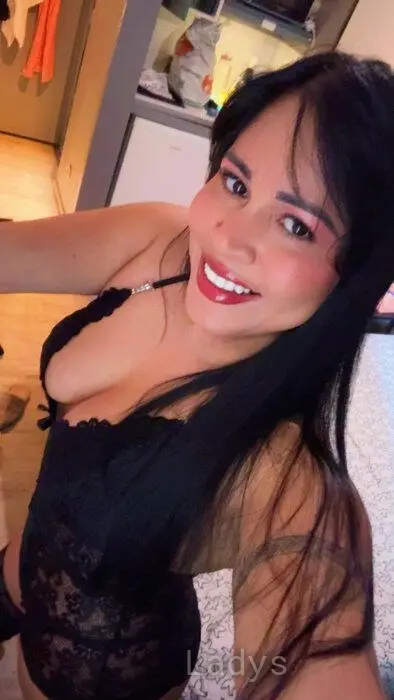 Juliana (25) – Call Girl & Independent Escort Service in Grenoble - Gallery Photo 2