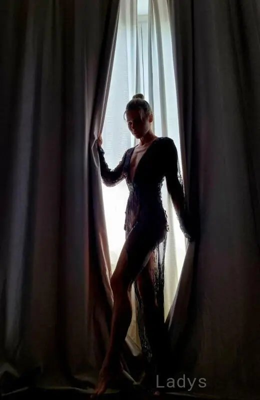 Lory (37) – Call Girl & Independent Escort Service in Grenoble - Gallery Photo 5