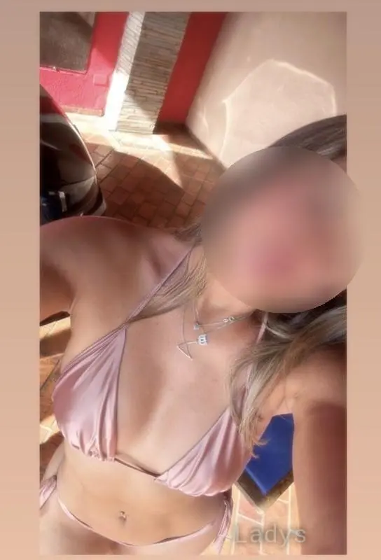 Isa (24) – Call Girl & Independent Escort Service in Grenoble - Gallery Photo 5