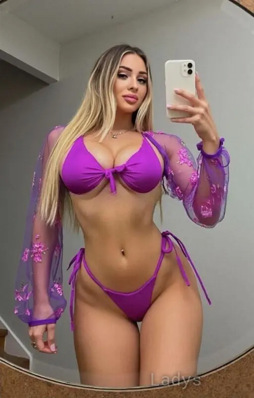 Moniq (27) – Call Girl & Independent Escort Service in Grenoble - Gallery Photo 2