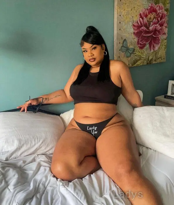 Aurora (29) – Call Girl & Independent Escort Service in Groningen - Gallery Photo 2
