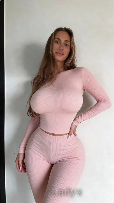 Emma (28) – Call Girl & Independent Escort Service in Grosseto - Gallery Photo 2