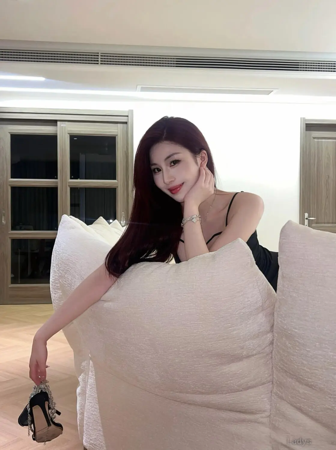 Emma (23) – Call Girl & Independent Escort Service in Guangzhou - Gallery Photo 3