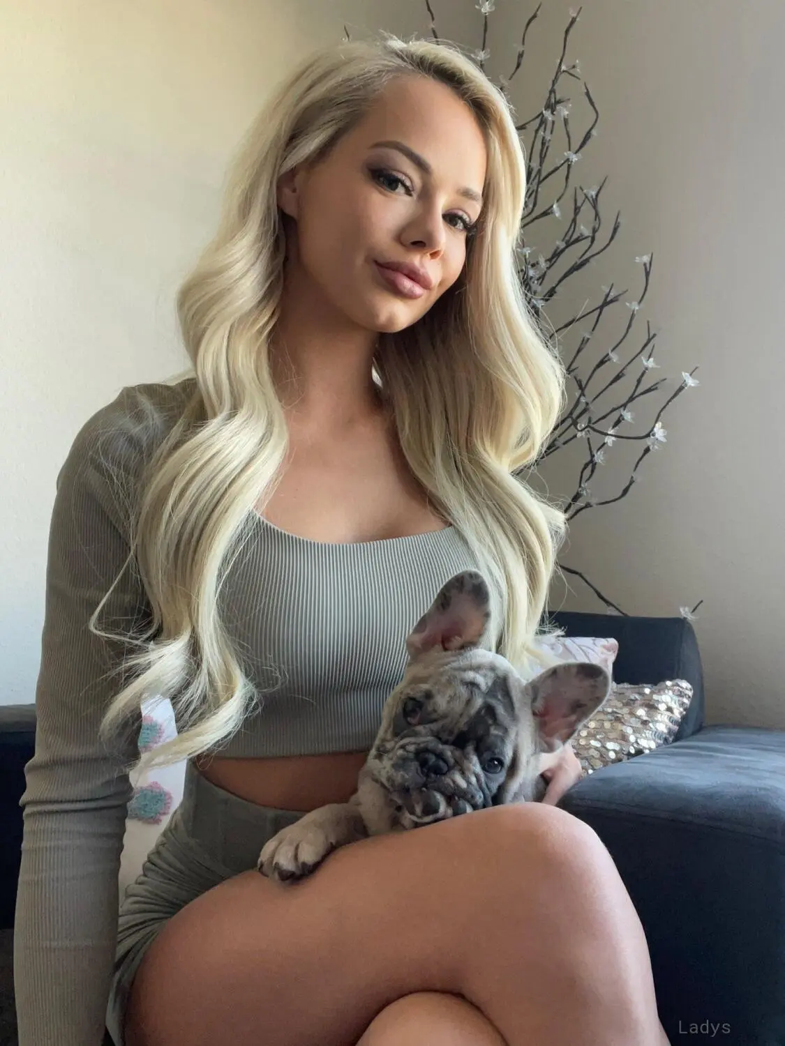 Lalyy (26) – Call Girl & Independent Escort Service in Guildford - Gallery Photo 3