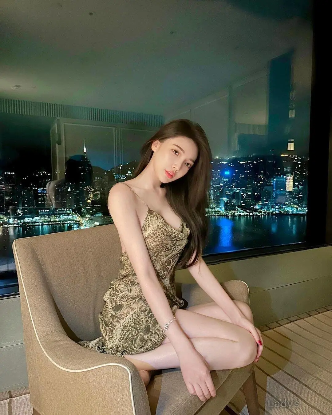Anna (24) – Call Girl & Independent Escort Service in Guilin - Gallery Photo 3