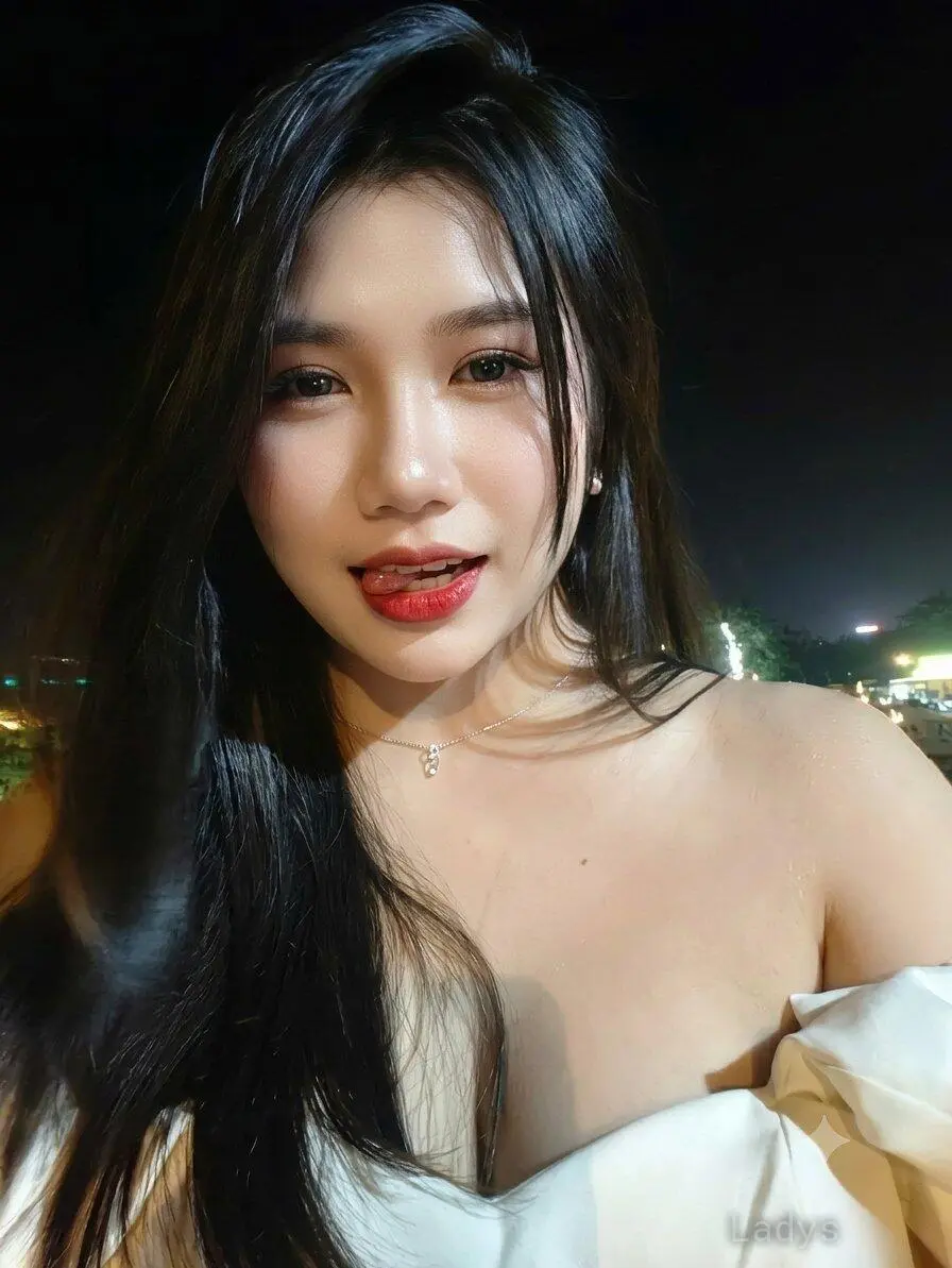 Haduyenn (24) – Call Girl & Independent Escort Service in Gurgaon - Gallery Photo 2