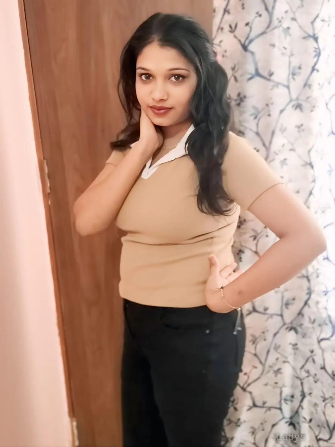 Donna (21) – Call Girl & Independent Escort Service in Gurgaon - Gallery Photo 4