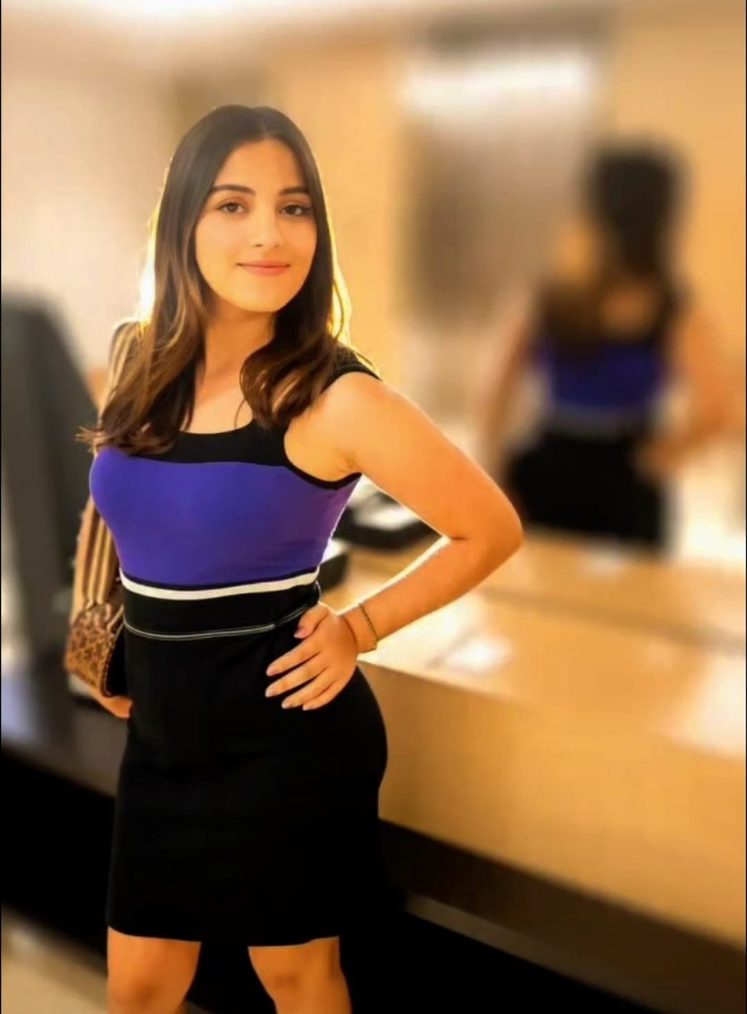 Pihu (22) – Call Girl & Independent Escort Service in Gurgaon - Gallery Photo 3