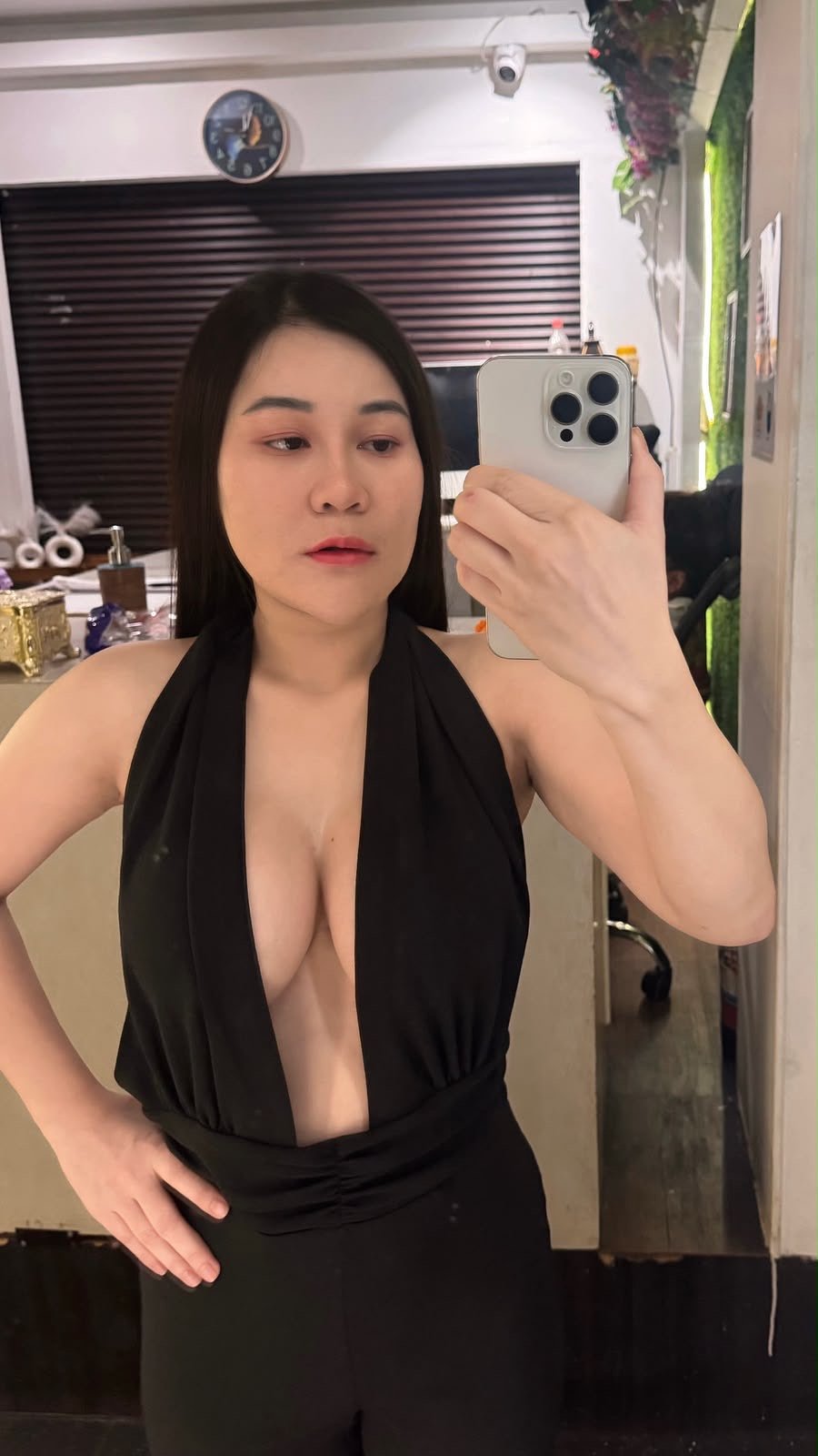 Discreet (25) – Call Girl & Independent Escort Service in Gurgaon - Gallery Photo 3