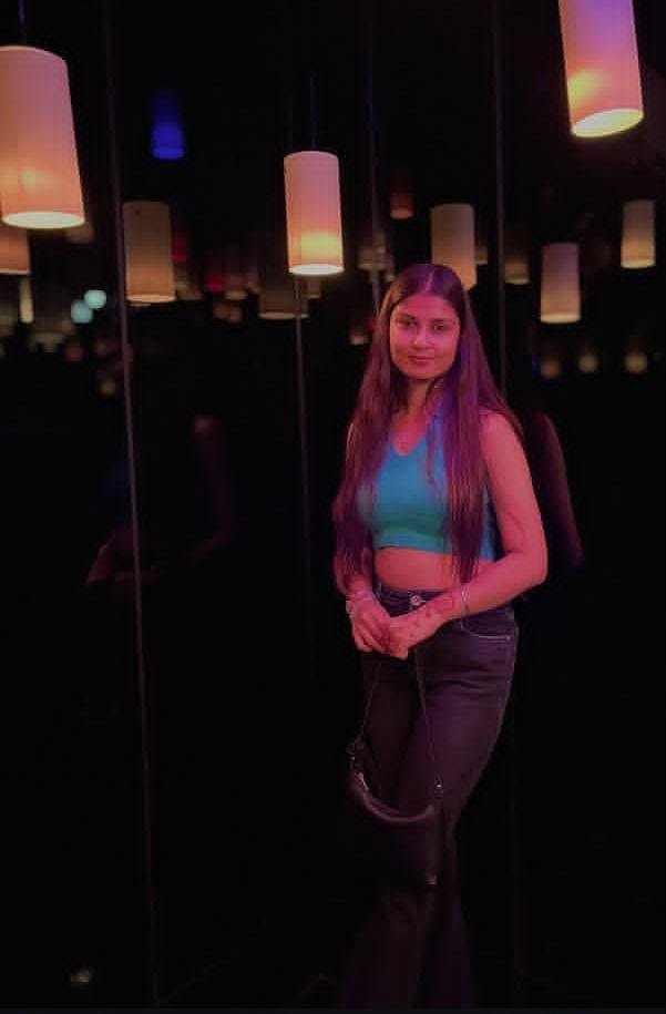 Saniya (22) – Call Girl & Independent Escort Service in Gurgaon - Gallery Photo 2