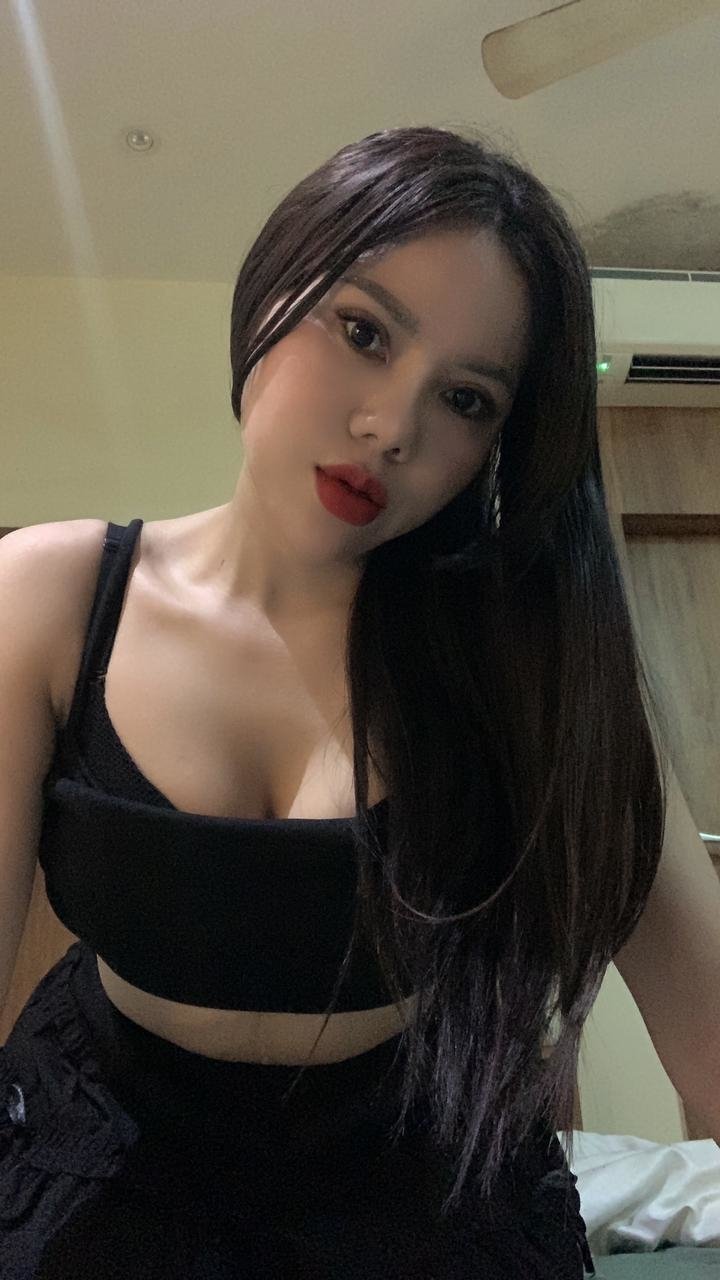 Real (27) – Call Girl & Independent Escort Service in Gurgaon - Gallery Photo 3