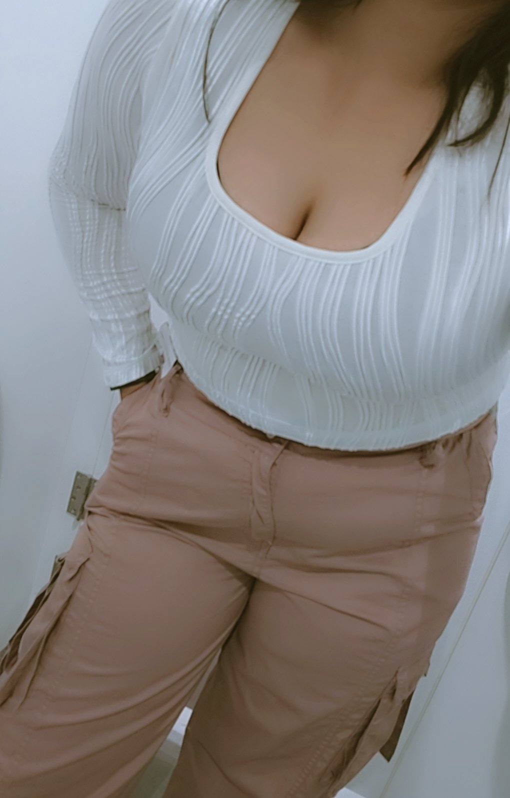 Jassi (24) – Call Girl & Independent Escort Service in Gurgaon - Gallery Photo 4