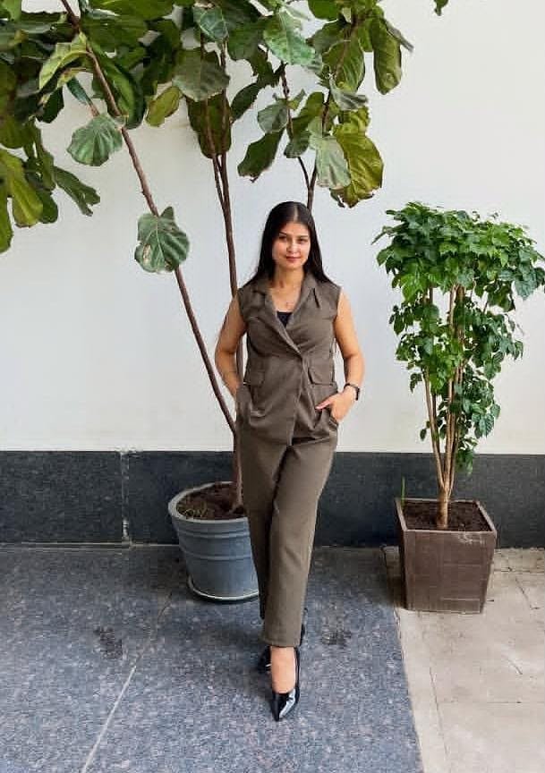 Saniya (22) – Call Girl & Independent Escort Service in Gurgaon - Gallery Photo 4