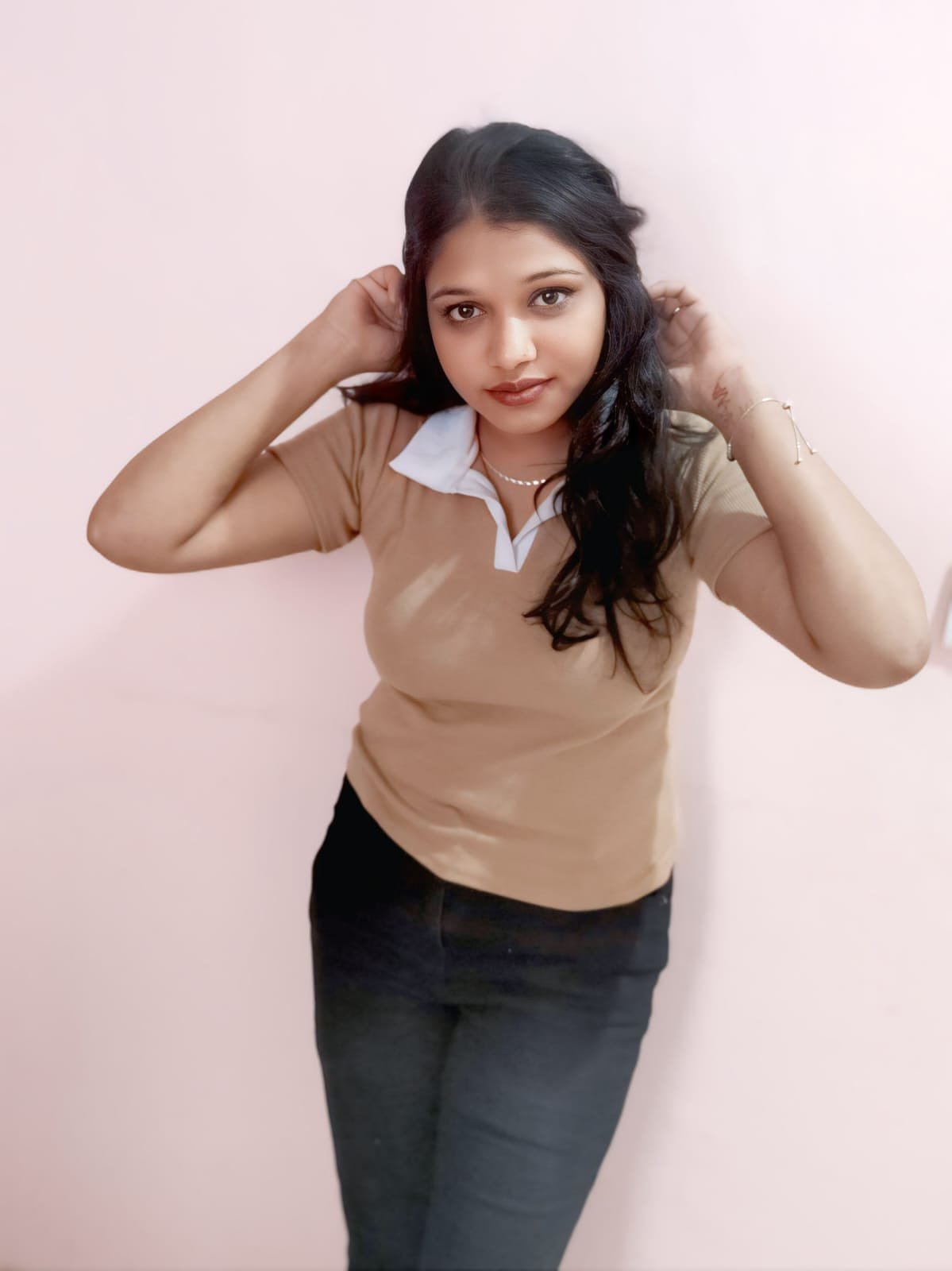 Shiwani (21) – Call Girl & Independent Escort Service in Gurgaon - Gallery Photo 2