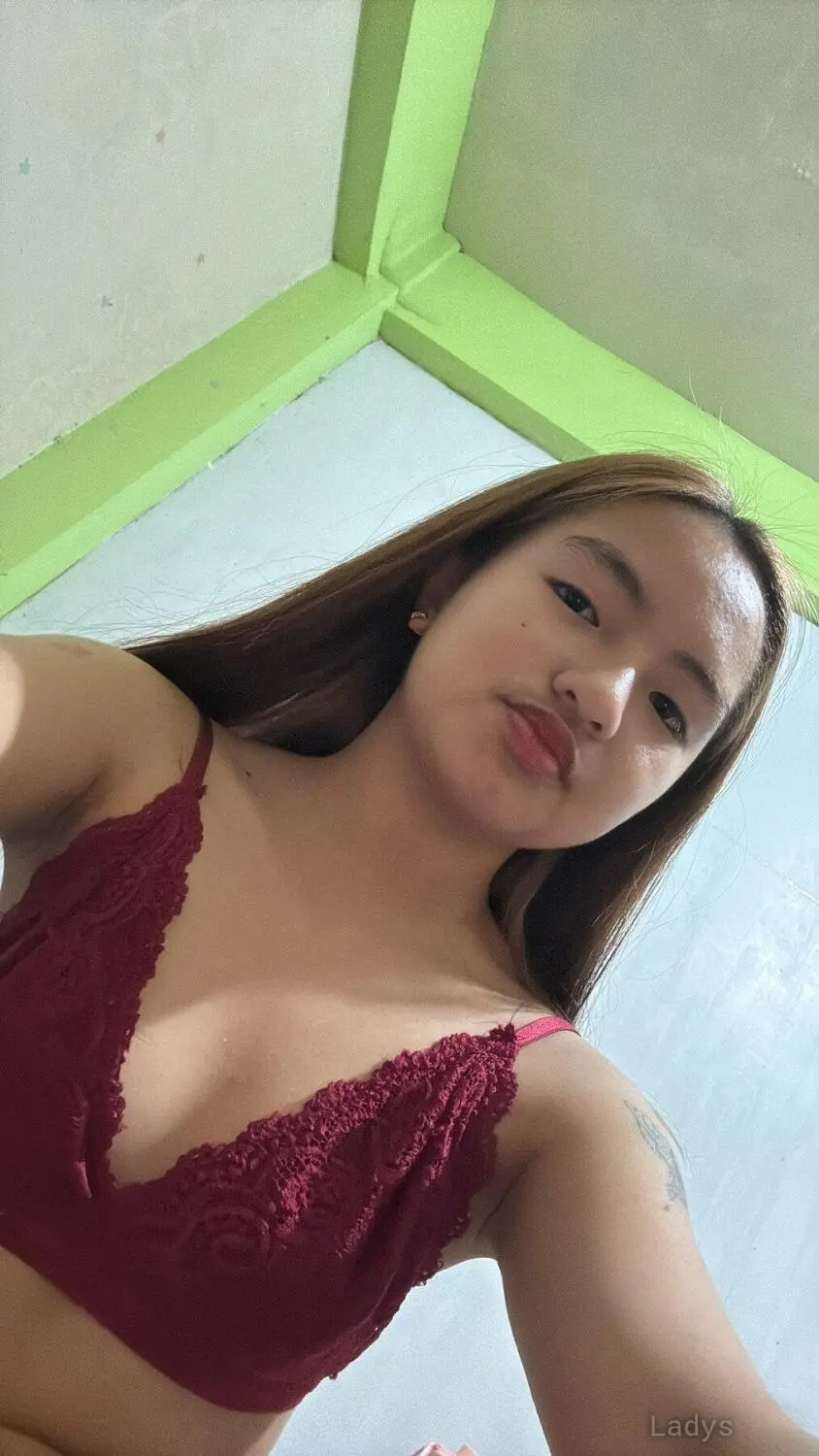 Yari (23) – Call Girl & Independent Escort Service in Hamilton - Gallery Photo 3