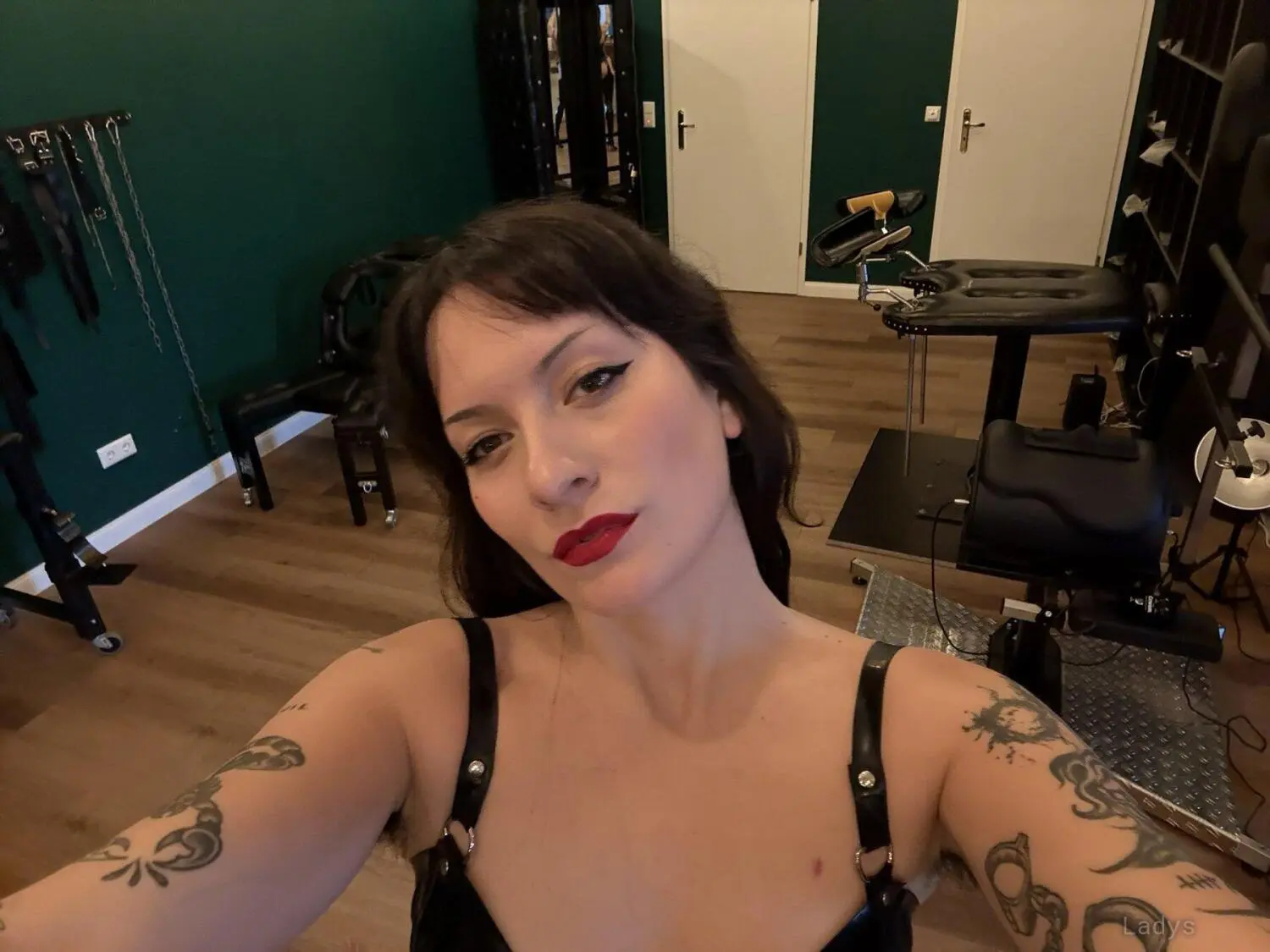 May (29) – Call Girl & Independent Escort Service in Hamilton - Gallery Photo 5