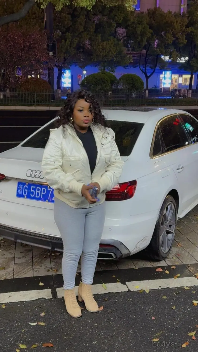 Light Skin (25) – Call Girl & Independent Escort Service in Hangzhou - Gallery Photo 4