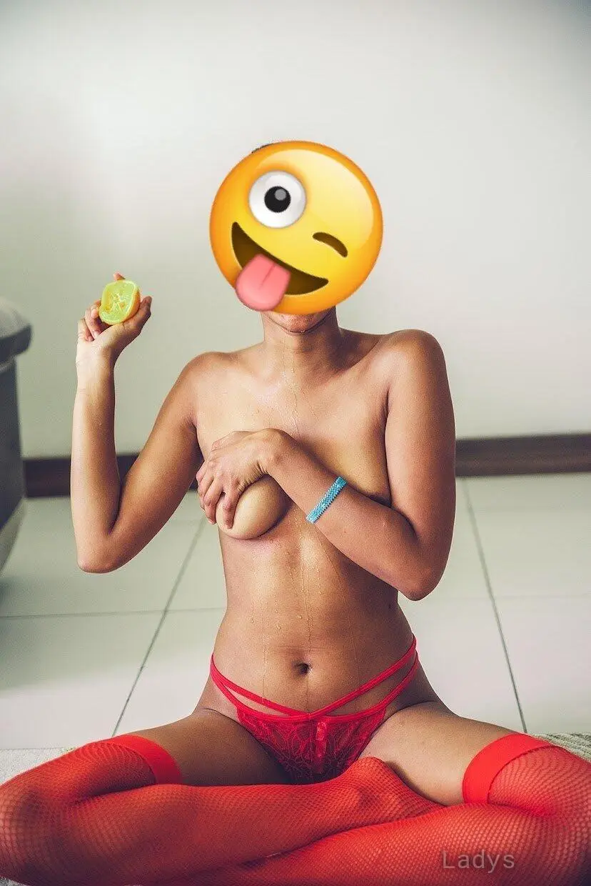 Ruby (24) – Call Girl & Independent Escort Service in Haora - Gallery Photo 2