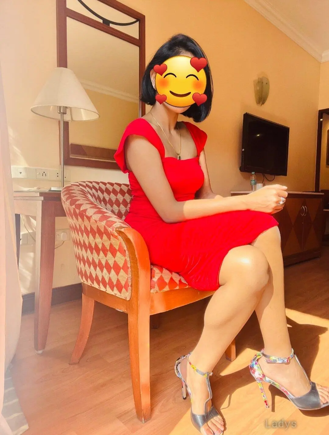 Mona (26) – Call Girl & Independent Escort Service in Haora - Gallery Photo 4