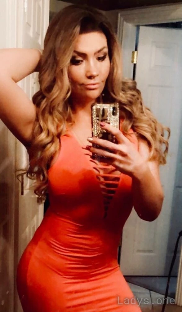 Alicia (35) – Call Girl & Independent Escort Service in Hartford - Gallery Photo 4