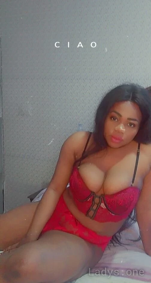 Nina (26) – Call Girl & Independent Escort Service in Kuwait City - Gallery Photo 3