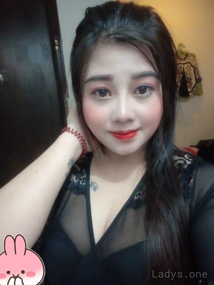 Sam (22) – Call Girl & Independent Escort Service in Kuwait City - Gallery Photo 3