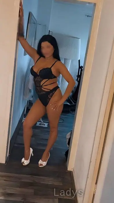 Maya (30) – Call Girl & Independent Escort Service in Heerlen - Gallery Photo 2