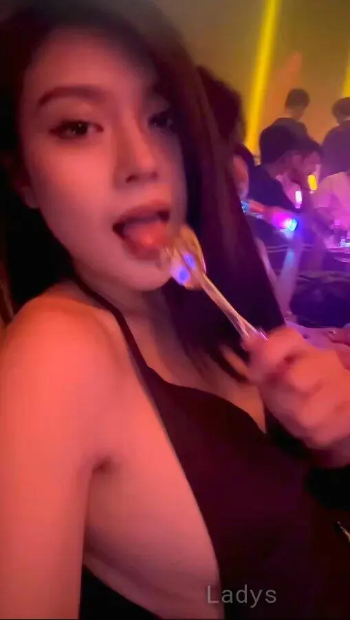 Zaza (26) – Call Girl & Independent Escort Service in Hefei - Gallery Photo 2