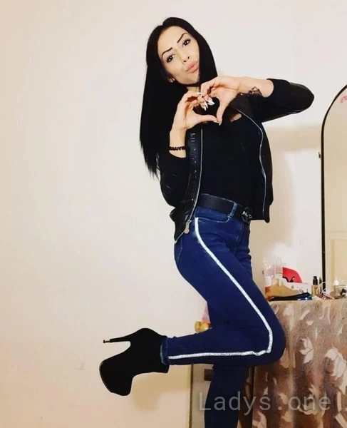 Martha (21) – Call Girl & Independent Escort Service in Heidelberg - Gallery Photo 3
