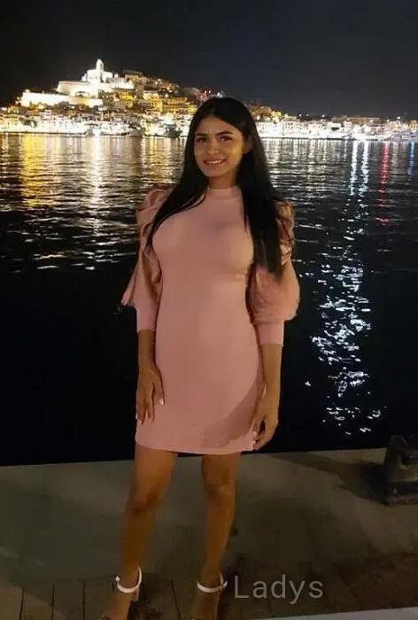 Karina (30) – Call Girl & Independent Escort Service in Helsinki - Gallery Photo 3