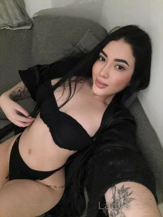 Salom (22) – Call Girl & Independent Escort Service in Helsinki - Gallery Photo 3