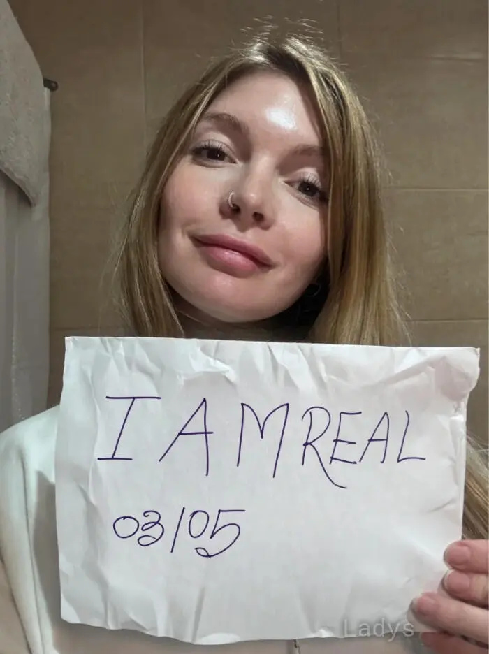 Anora (21) – Call Girl & Independent Escort Service in Helsinki - Gallery Photo 3