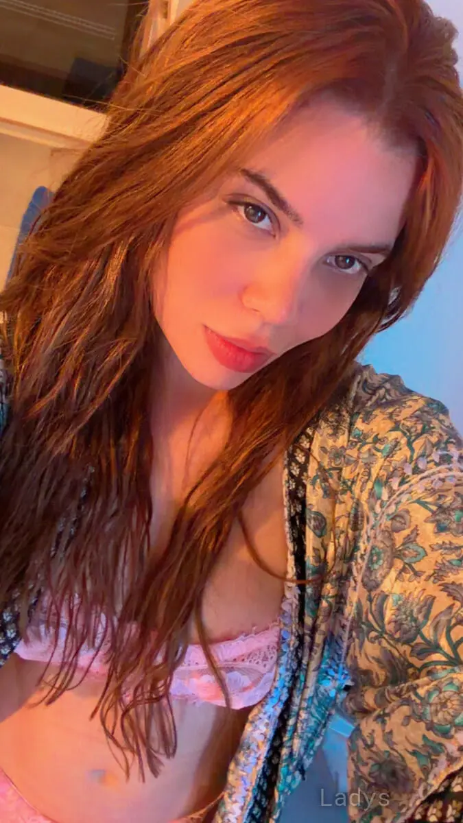 Bruna (23) – Call Girl & Independent Escort Service in Helsinki - Gallery Photo 3