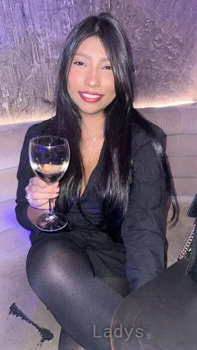 Lorena (23) – Call Girl & Independent Escort Service in Helsinki - Gallery Photo 4