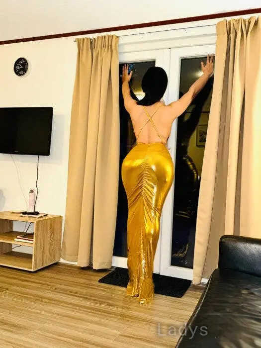 Beatrice (27) – Call Girl & Independent Escort Service in Hilversum - Gallery Photo 3