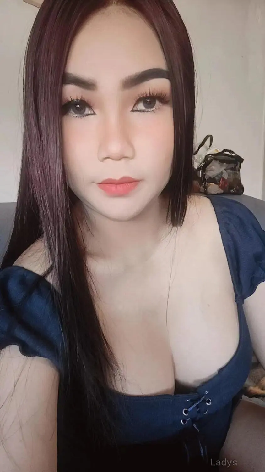 Xiuluo (24) – Call Girl & Independent Escort Service in Himarë - Gallery Photo 4