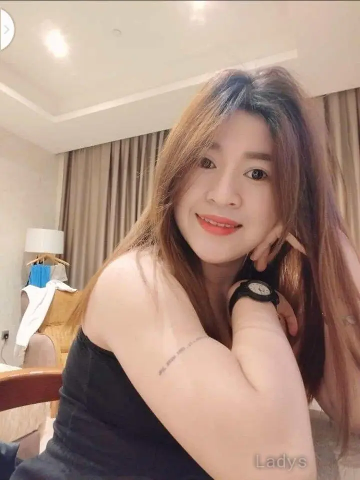 Lucy (24) – Call Girl & Independent Escort Service in Himarë - Gallery Photo 2