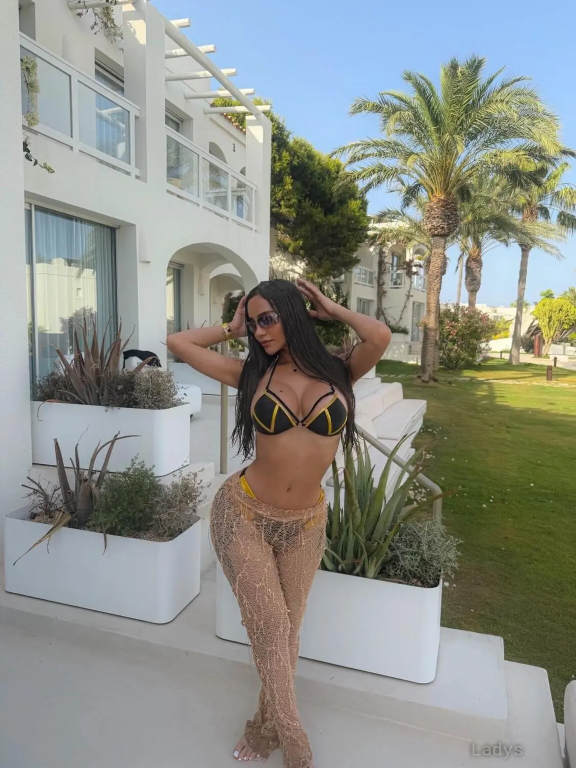 Han (25) – Call Girl & Independent Escort Service in Himarë - Gallery Photo 3