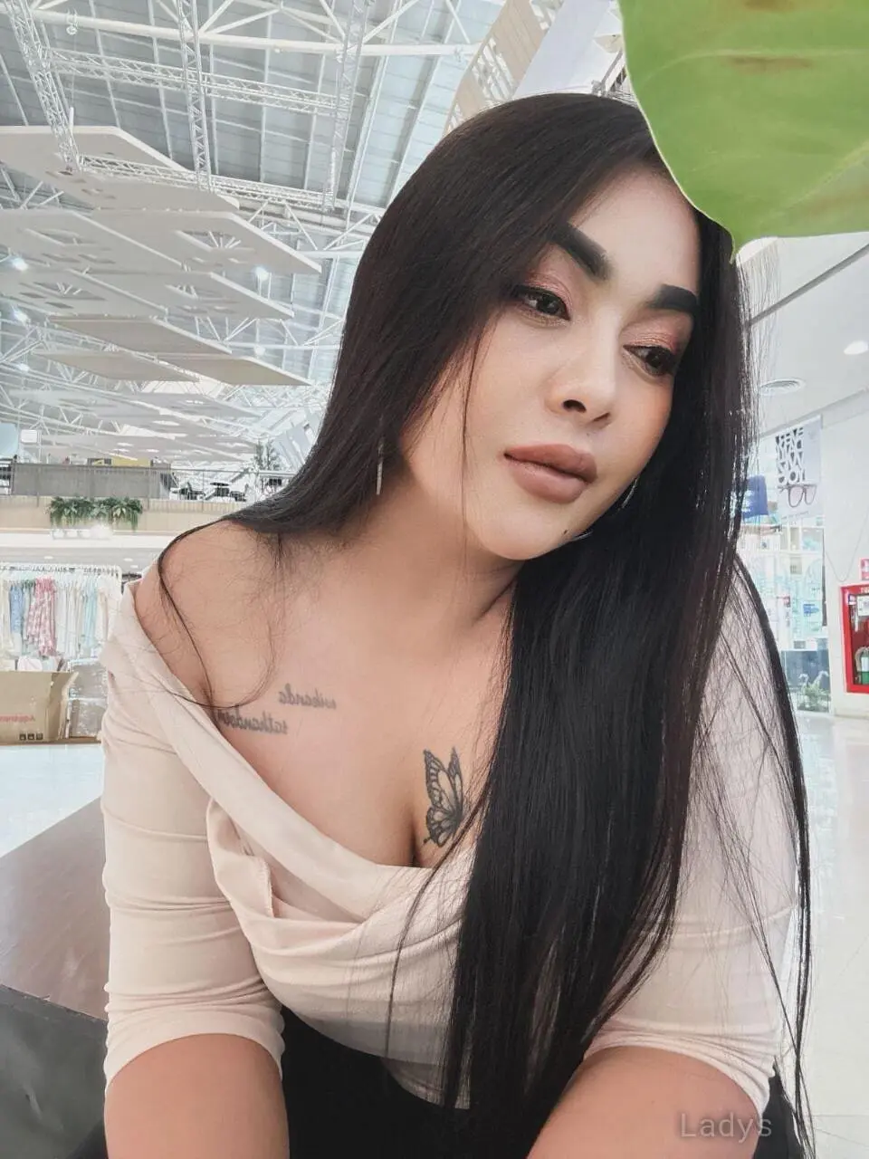 Jesmik (23) – Call Girl & Independent Escort Service in Hiroshima - Gallery Photo 4
