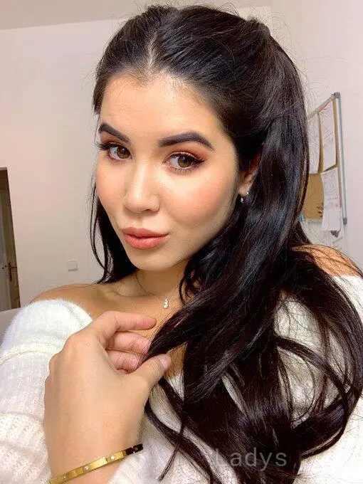 Joanita (26) – Call Girl & Independent Escort Service in Hiroshima - Gallery Photo 3