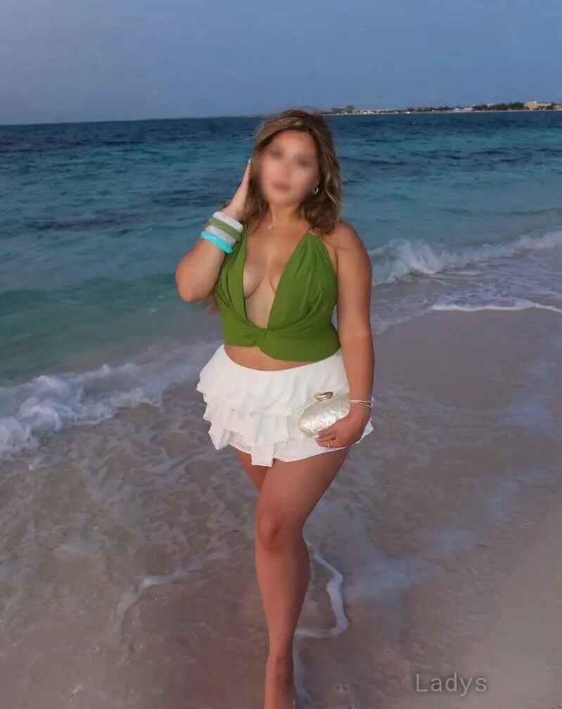 Daisy (25) – Call Girl & Independent Escort Service in Honolulu - Gallery Photo 4