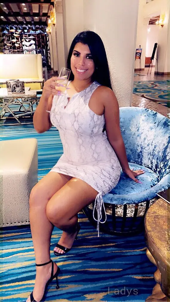 Alayna (24) – Call Girl & Independent Escort Service in Honolulu - Gallery Photo 4